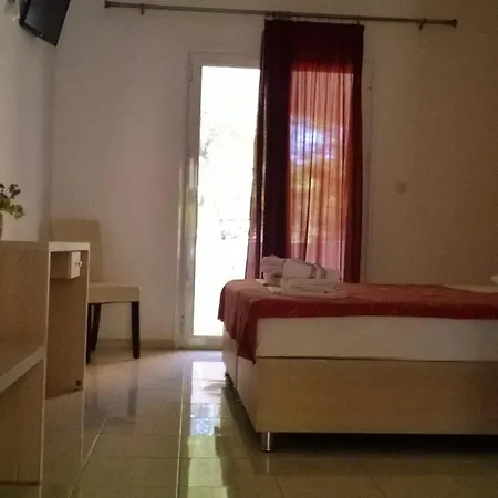 Asteri * Skiathos Town