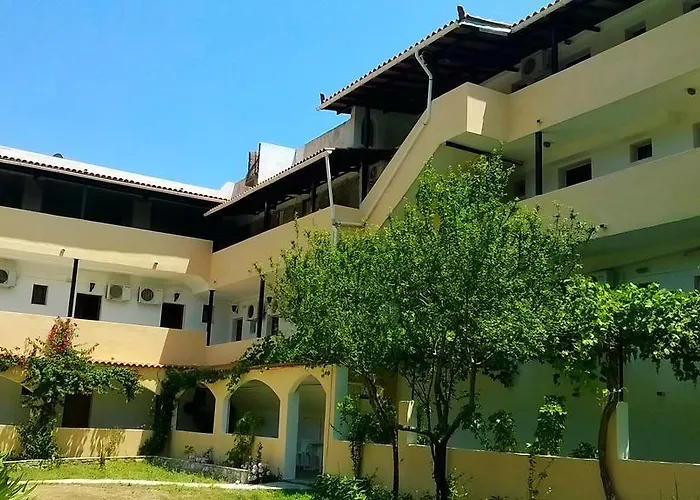 Asteri Skiathos Town