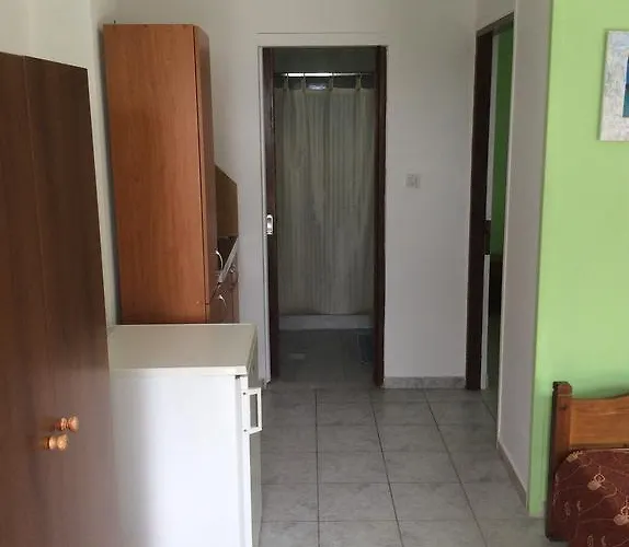 Asteri * Szkiáthosz